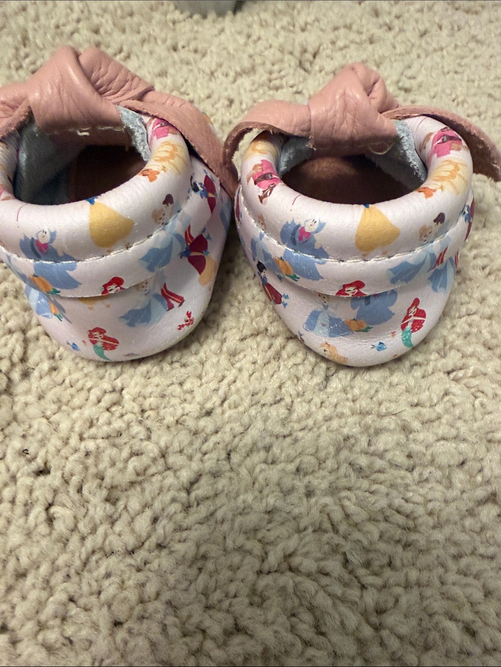 Girls' Disney Princess Print Bow Mary Jane Kids Shoes - Picture 3 of 7